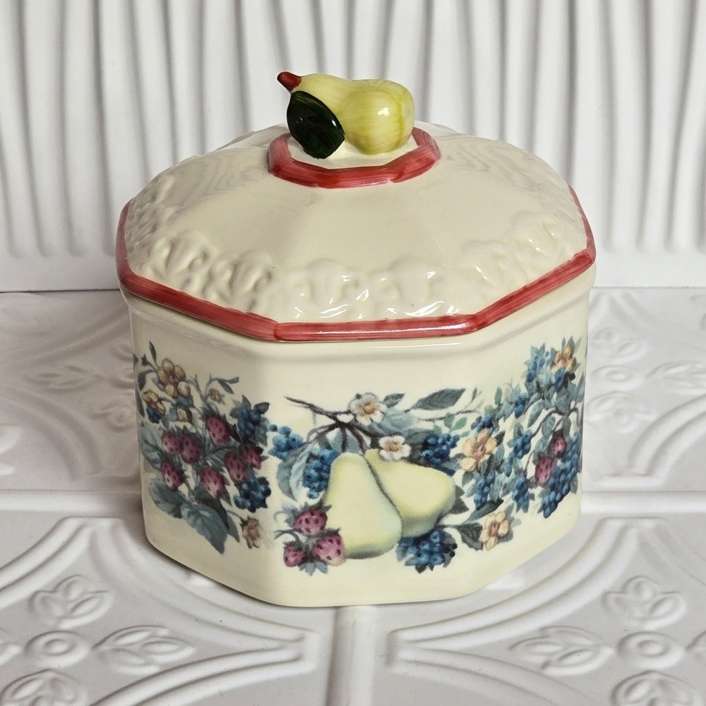 Avon Sweet Country Harvest Butter Tub, Candy Dish, Trinket Dish Pear Top‎